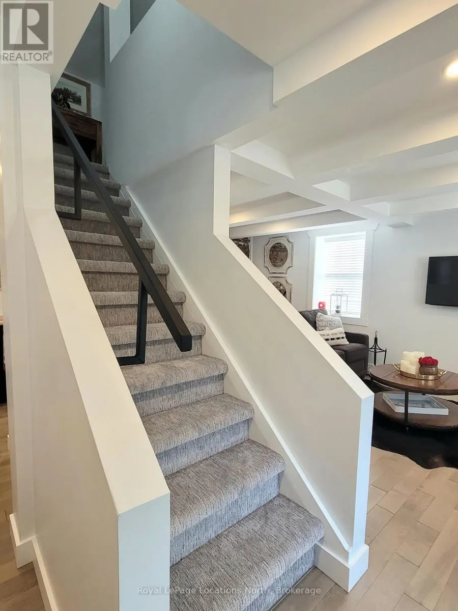 347 BALM BEACH ROAD W