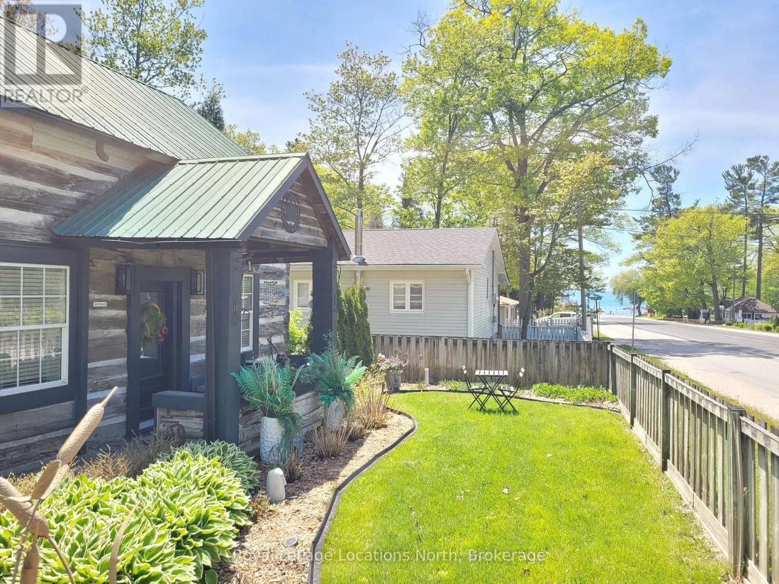 347 BALM BEACH ROAD W