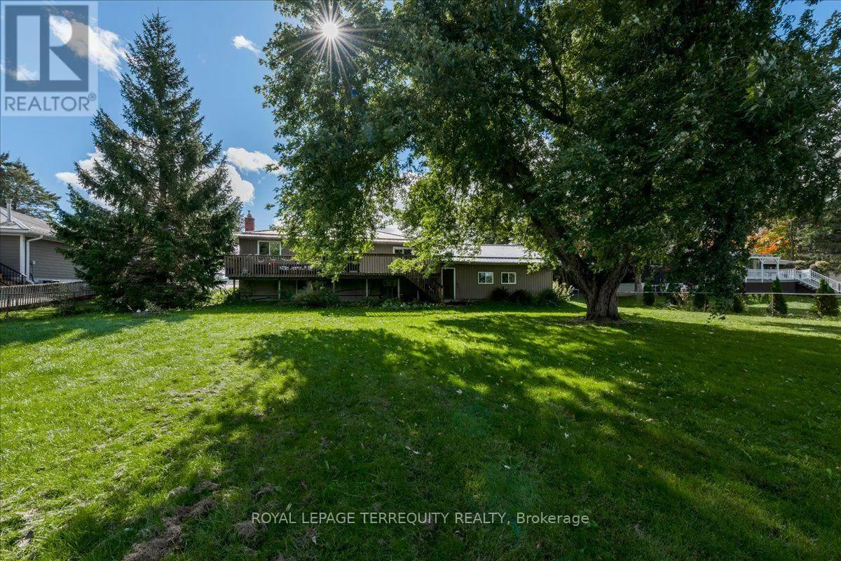 1092 OLD BARRIE ROAD W