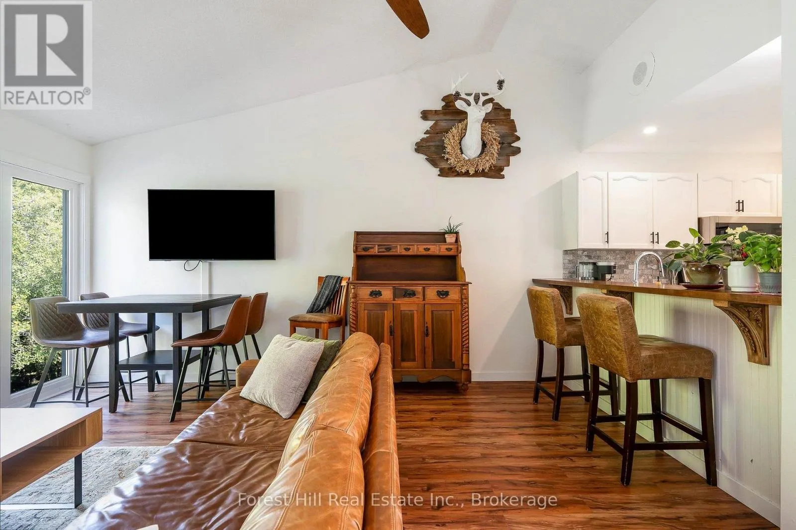 150 - 53 TROTT BOULEVARD #150