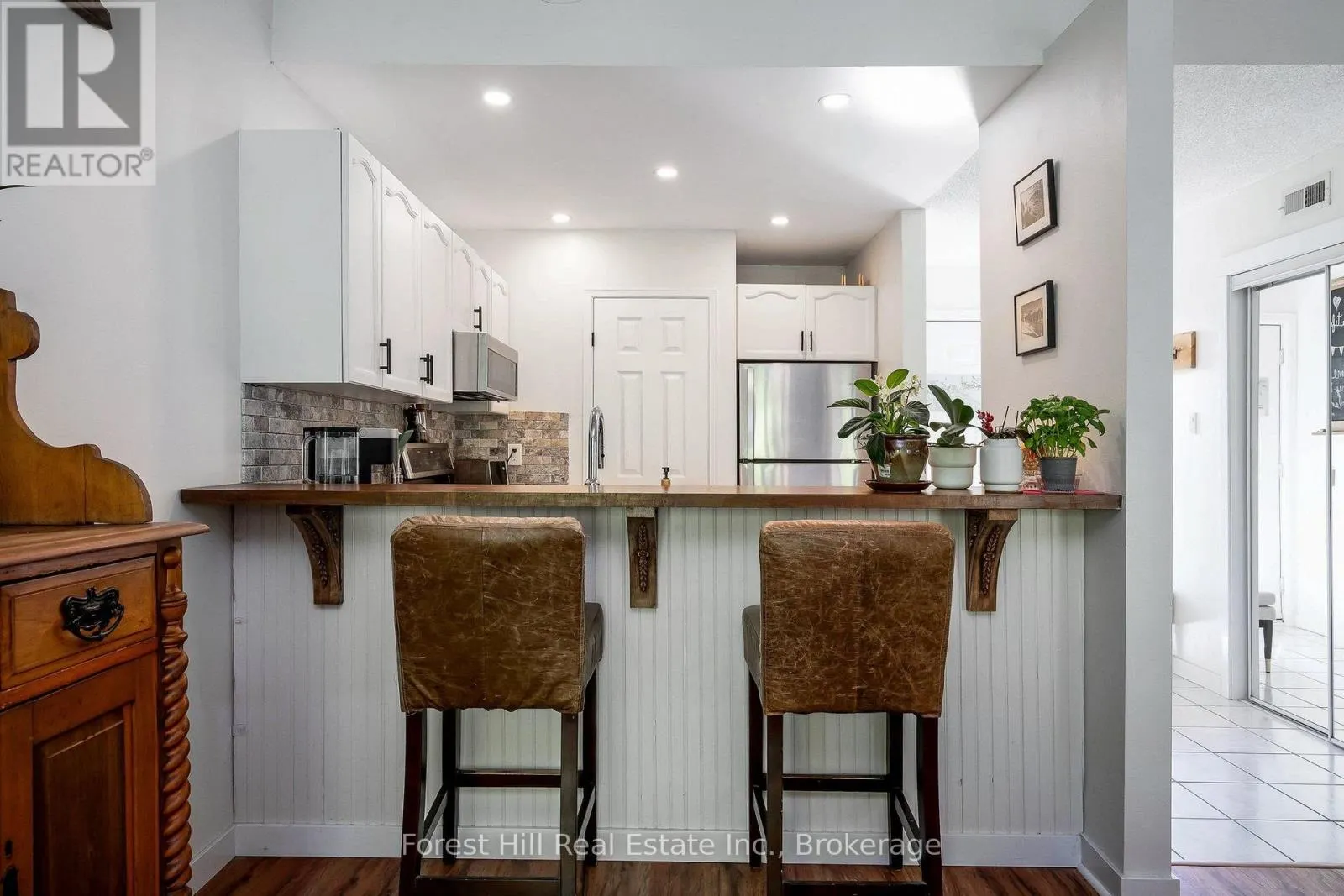 150 - 53 TROTT BOULEVARD #150