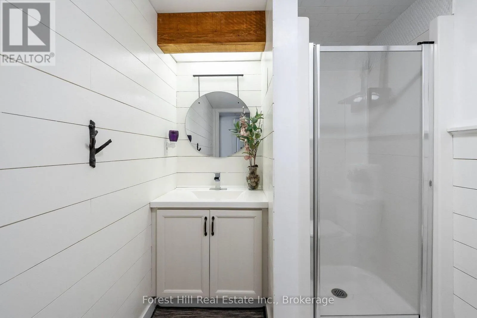 150 - 53 TROTT BOULEVARD #150