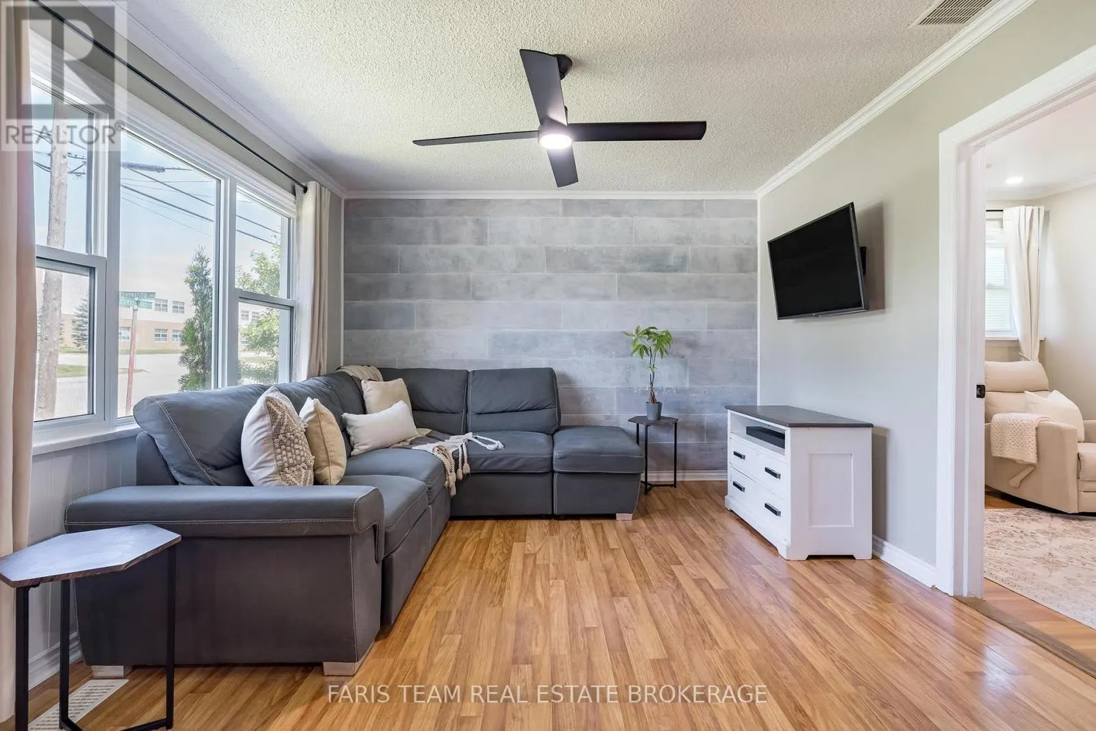2721 CUMBERLAND ROAD