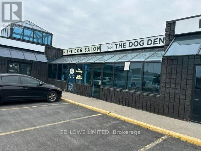 7 & 8 - 408 DUNLOP STREET W