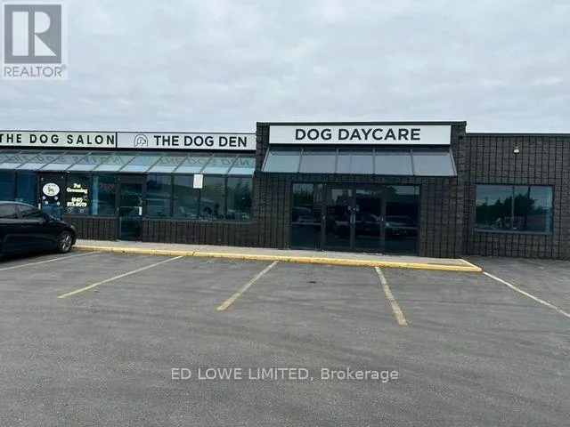 7 & 8 - 408 DUNLOP STREET W