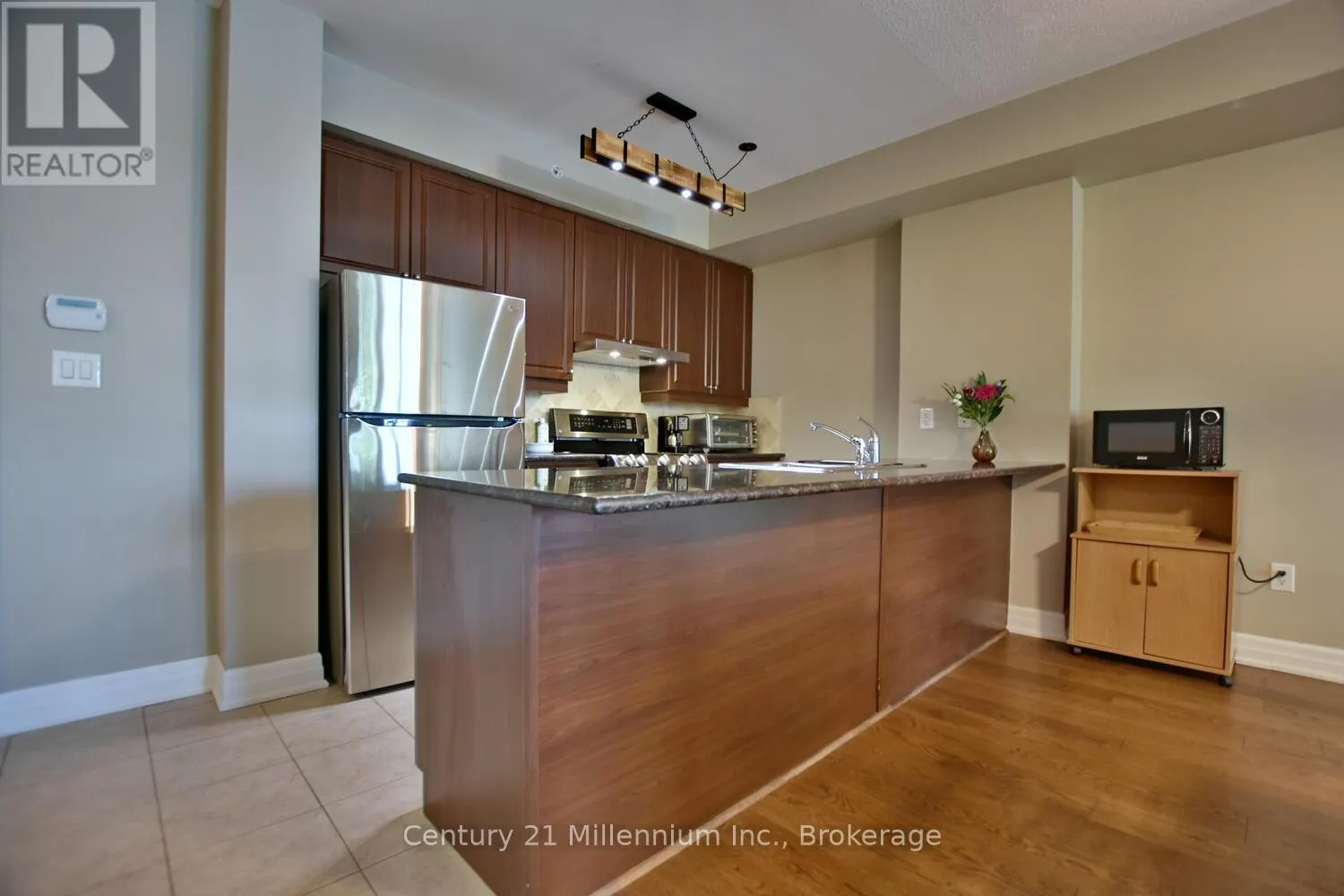 208 - 1 SHIPYARD LANE #208