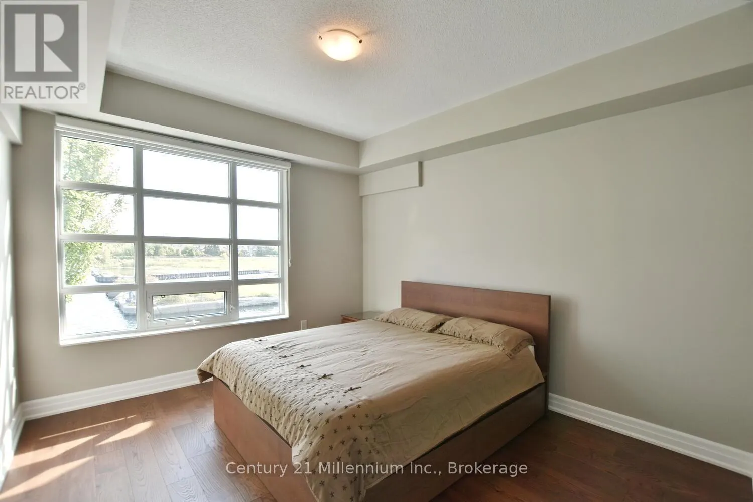 208 - 1 SHIPYARD LANE #208