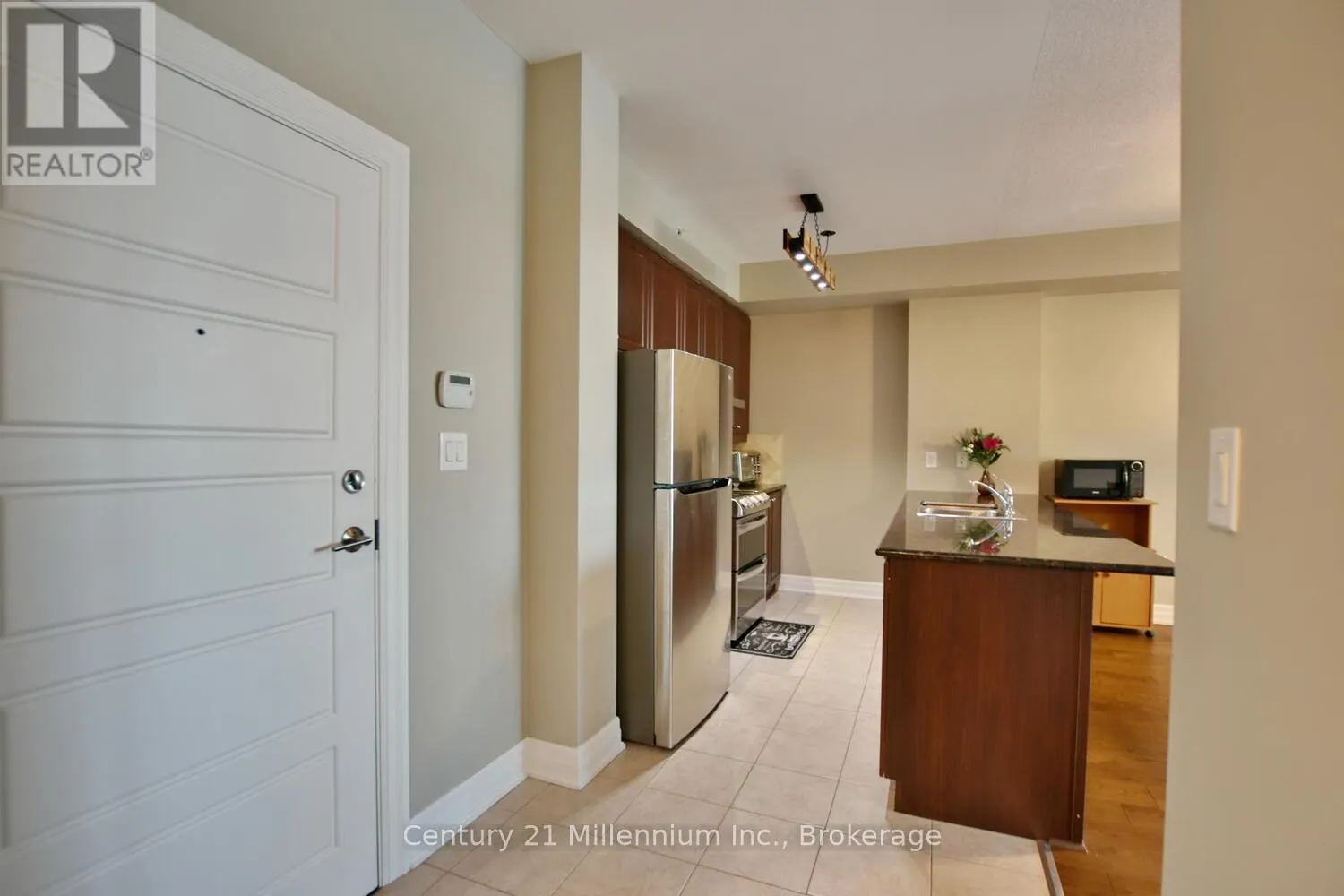 208 - 1 SHIPYARD LANE #208