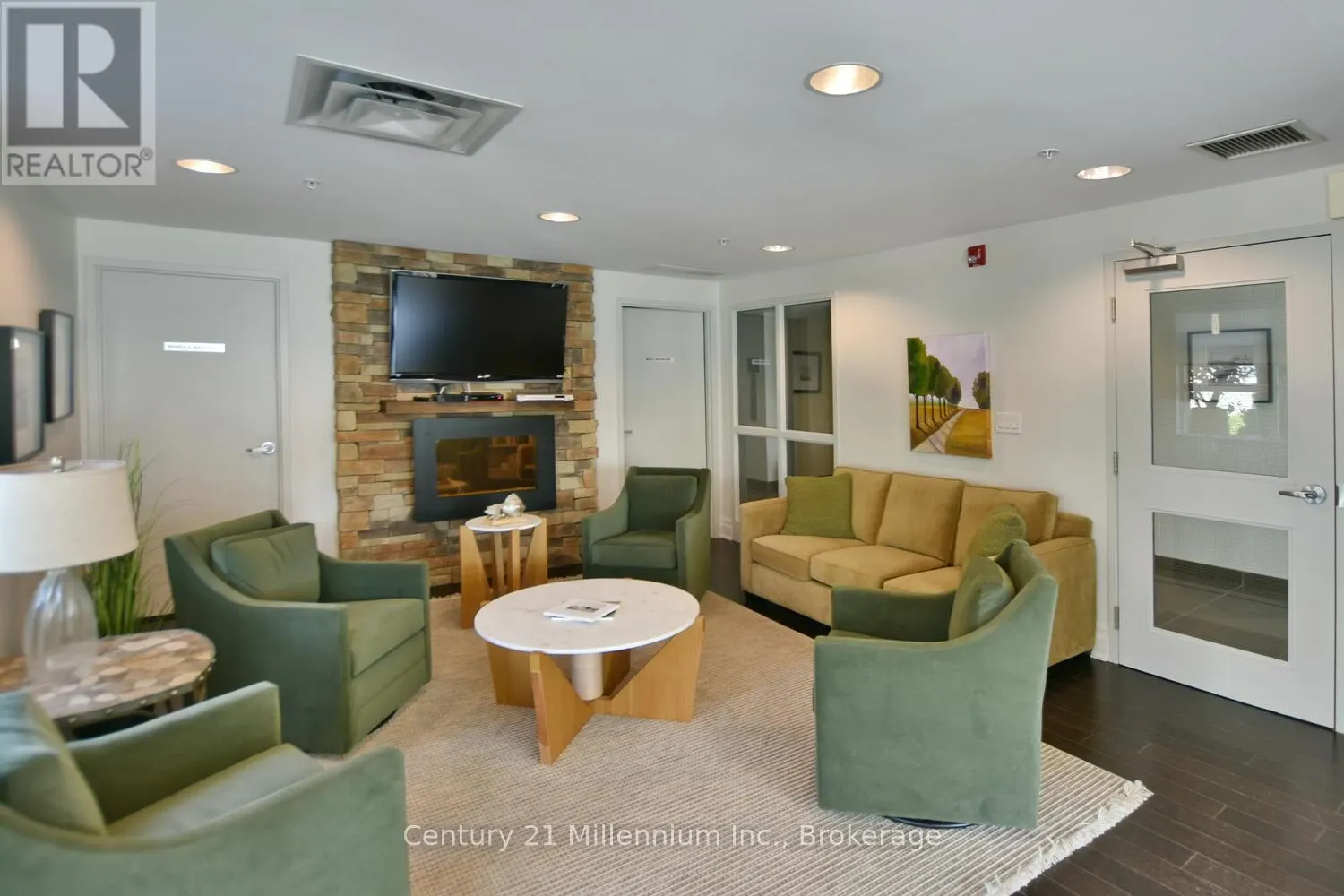 208 - 1 SHIPYARD LANE #208