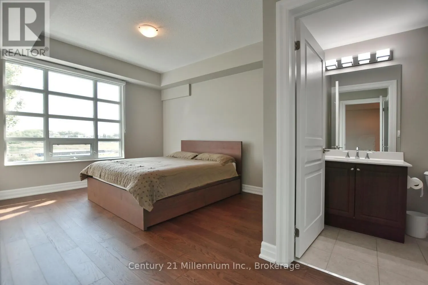 208 - 1 SHIPYARD LANE #208