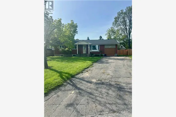 14 BROCK CRESCENT