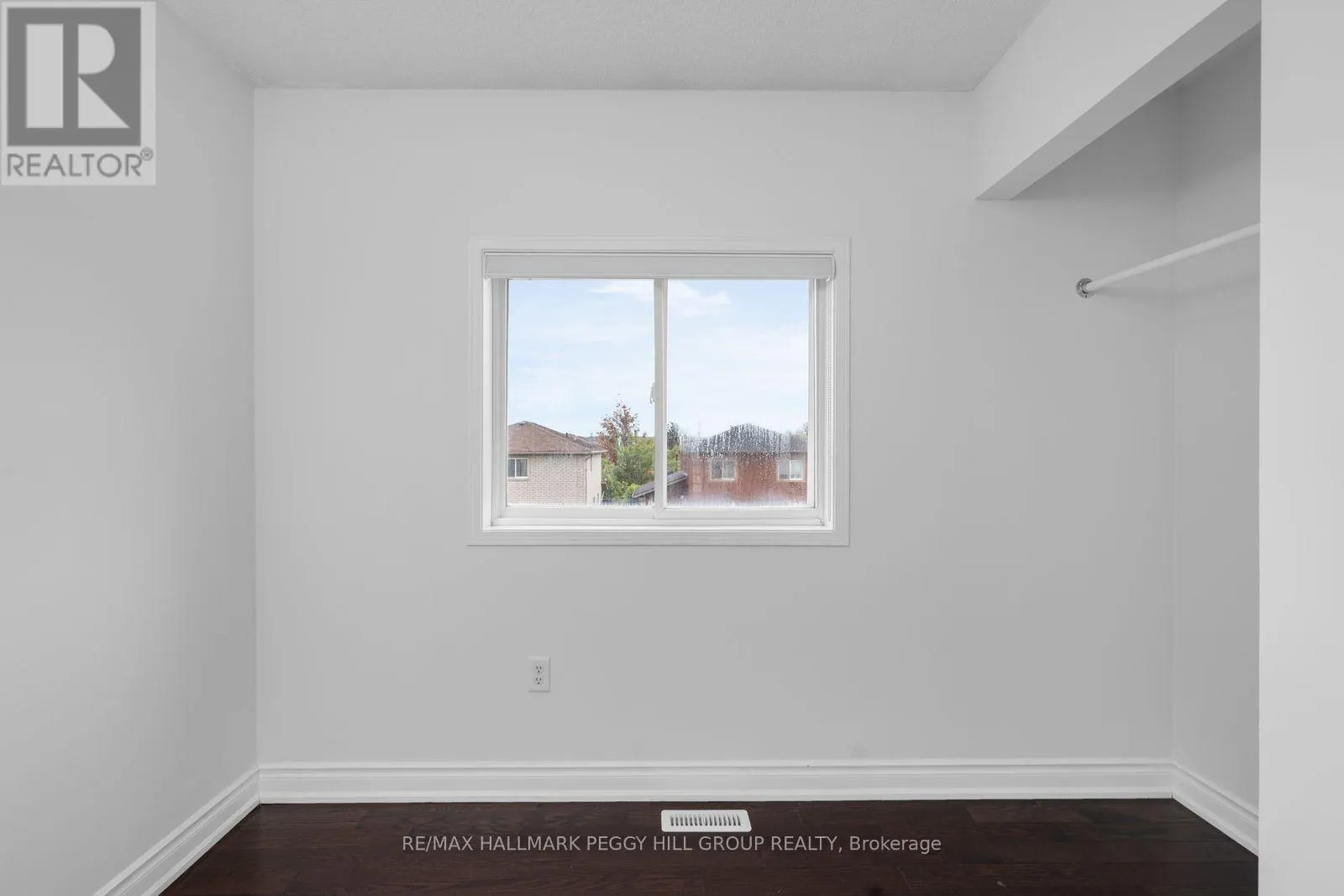 UPPER - 152 MADELAINE DRIVE