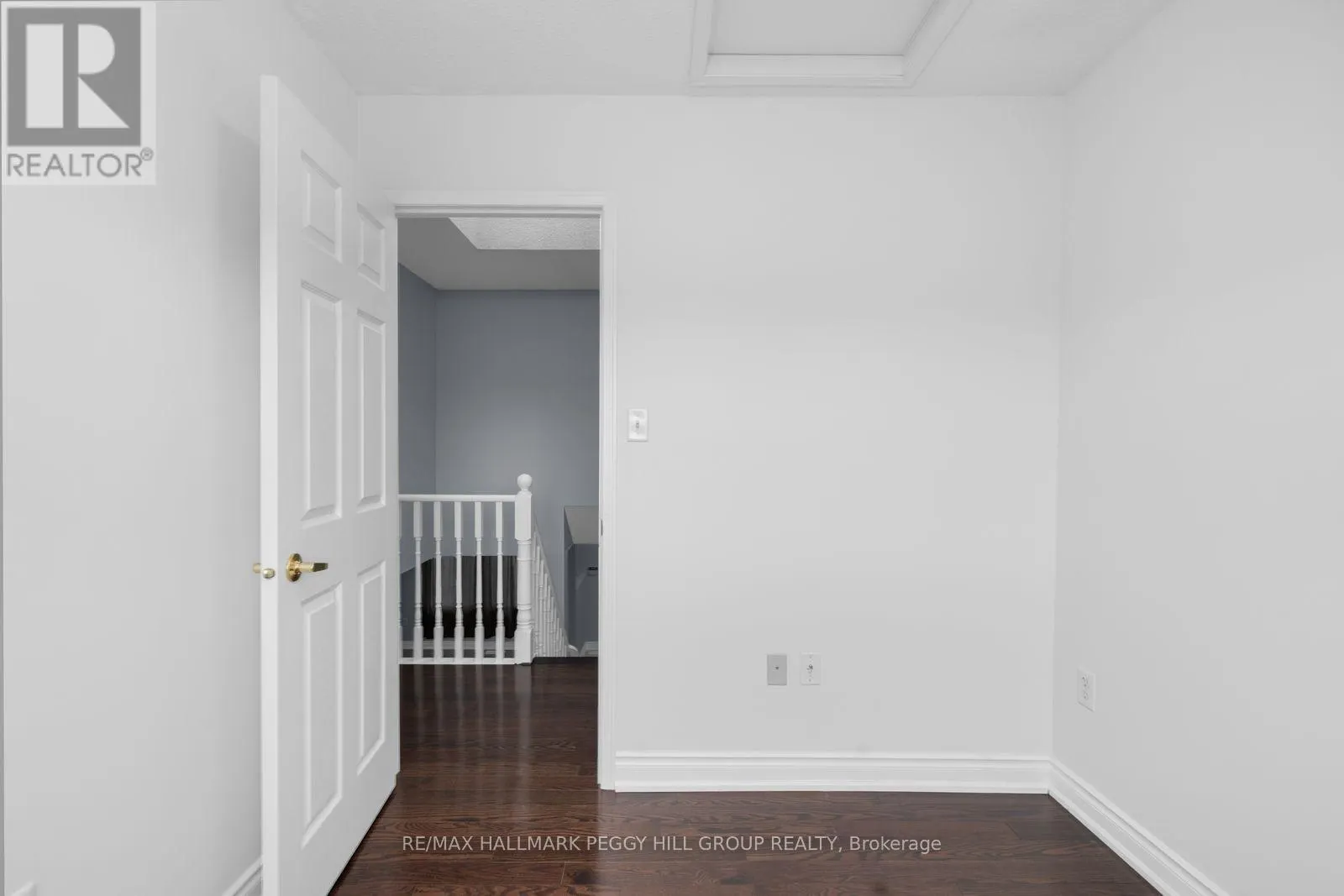 UPPER - 152 MADELAINE DRIVE