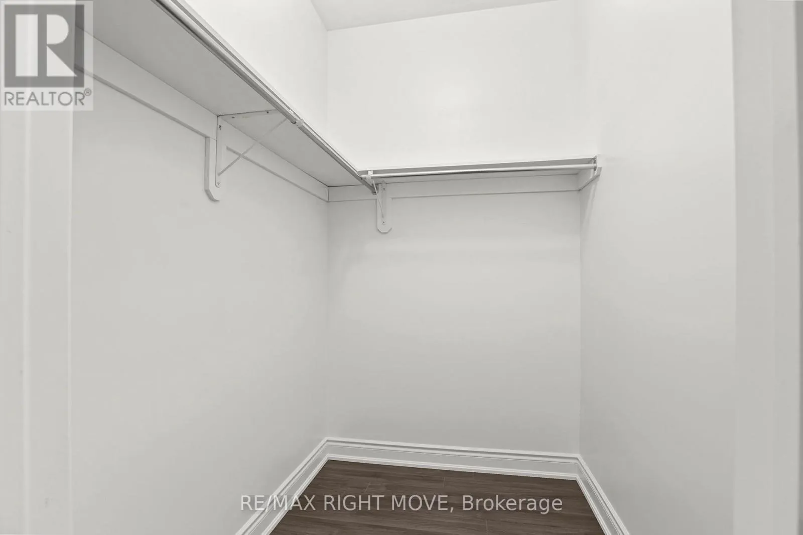 40 LILY DRIVE