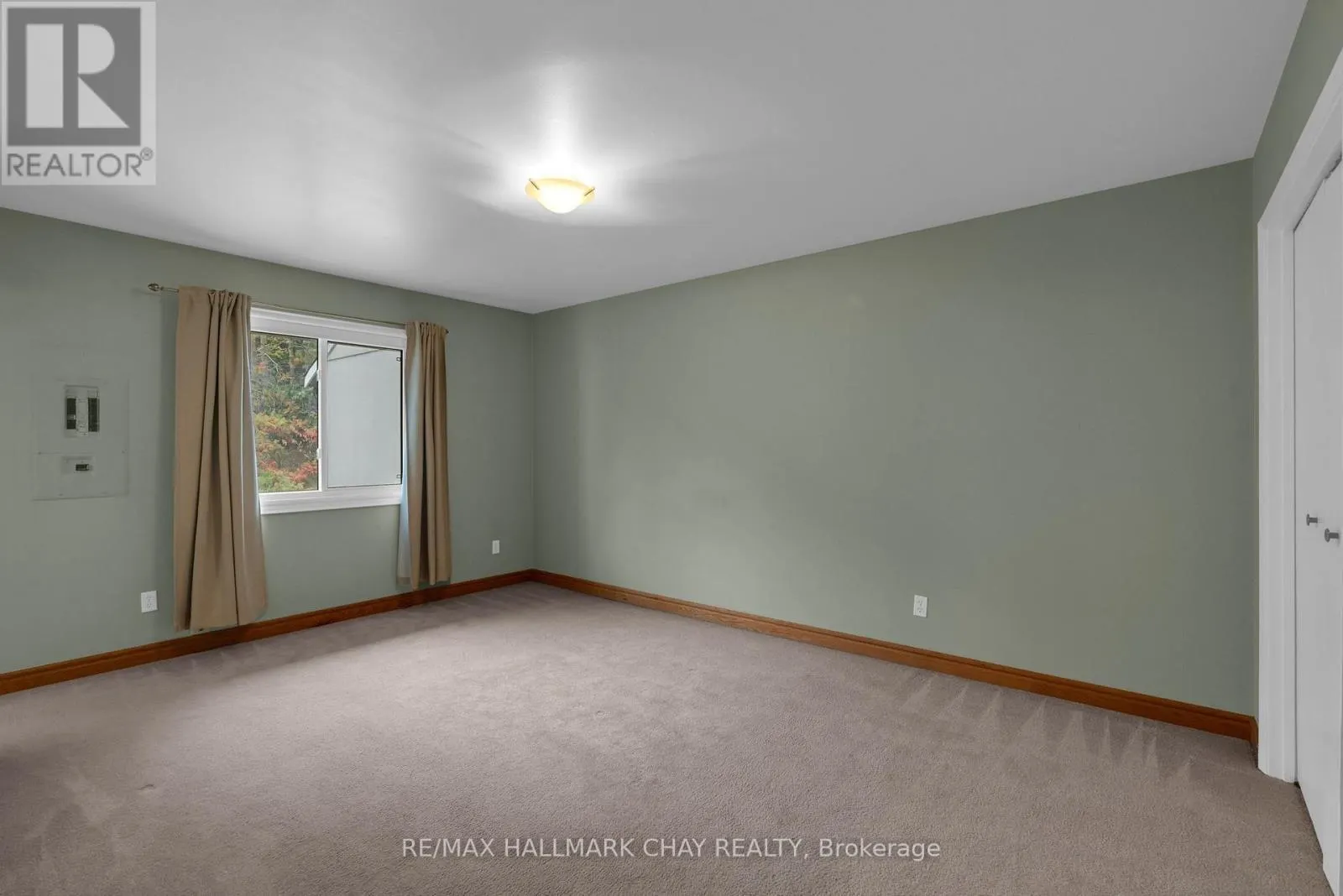 312 - 1102 HORSESHOE VALLEY ROAD W