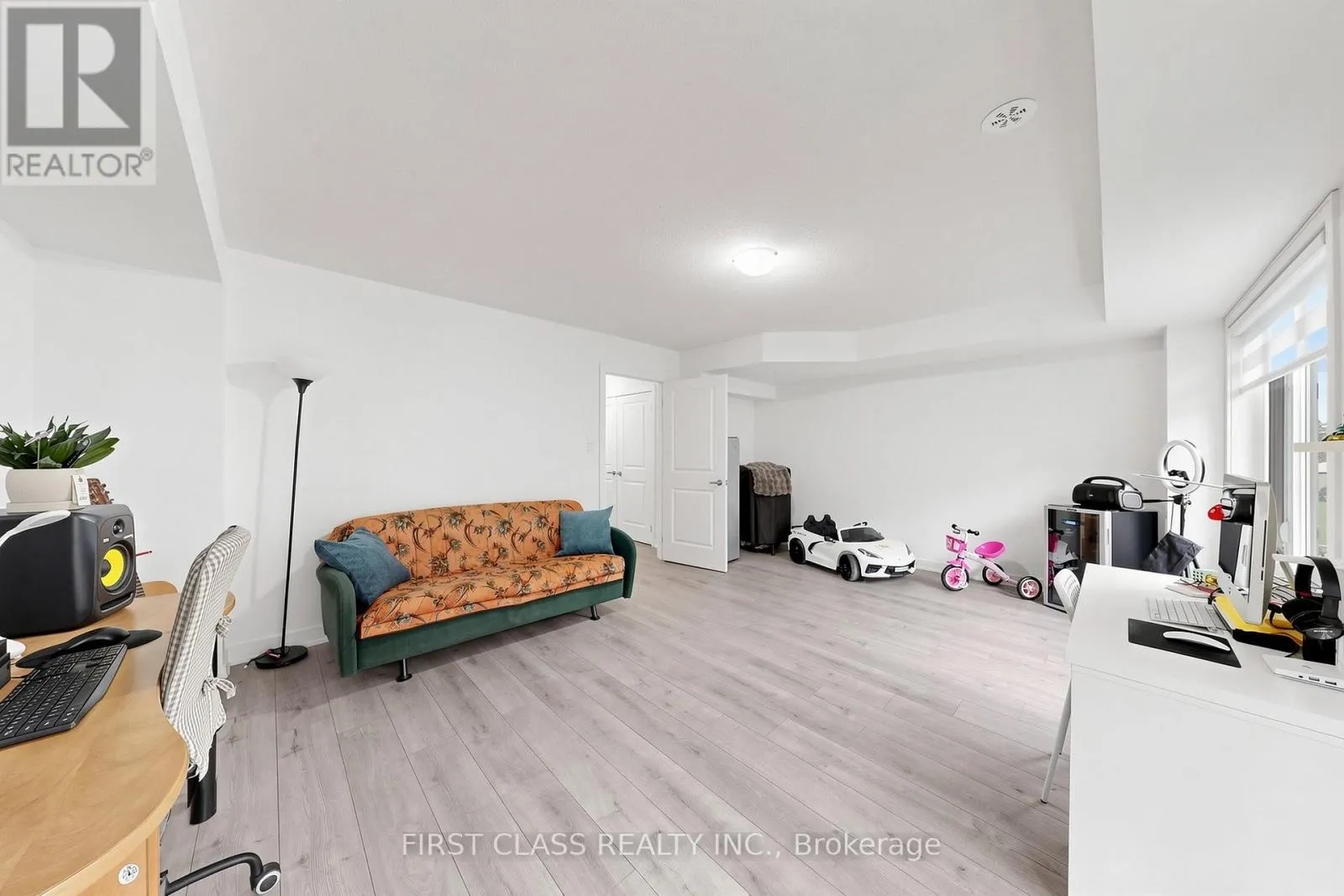 55 RED MAPLE LANE