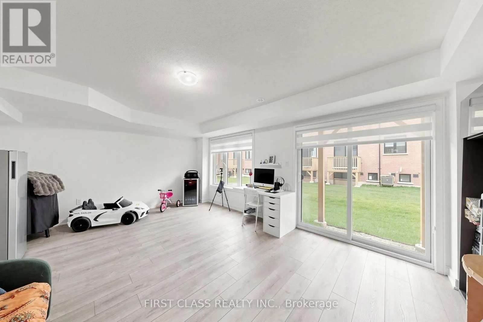 55 RED MAPLE LANE