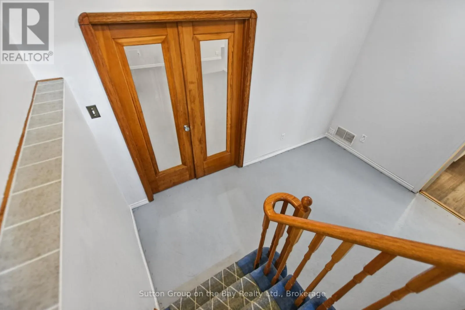 77 FERNBROOK DRIVE