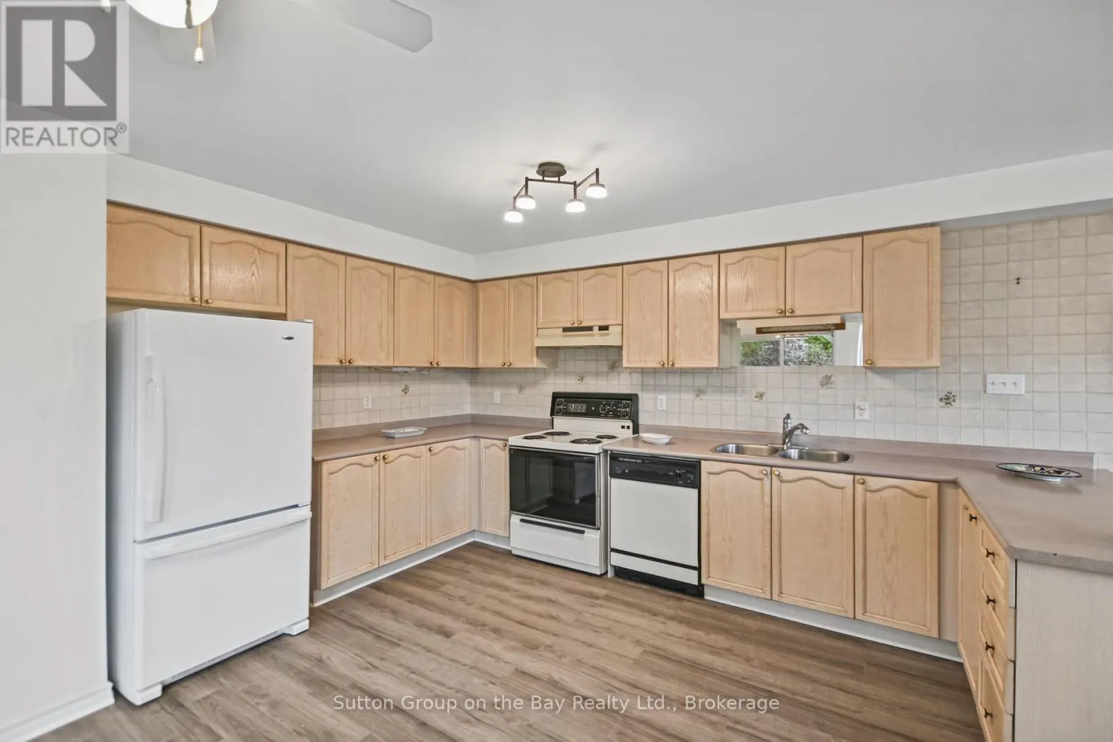 77 FERNBROOK DRIVE