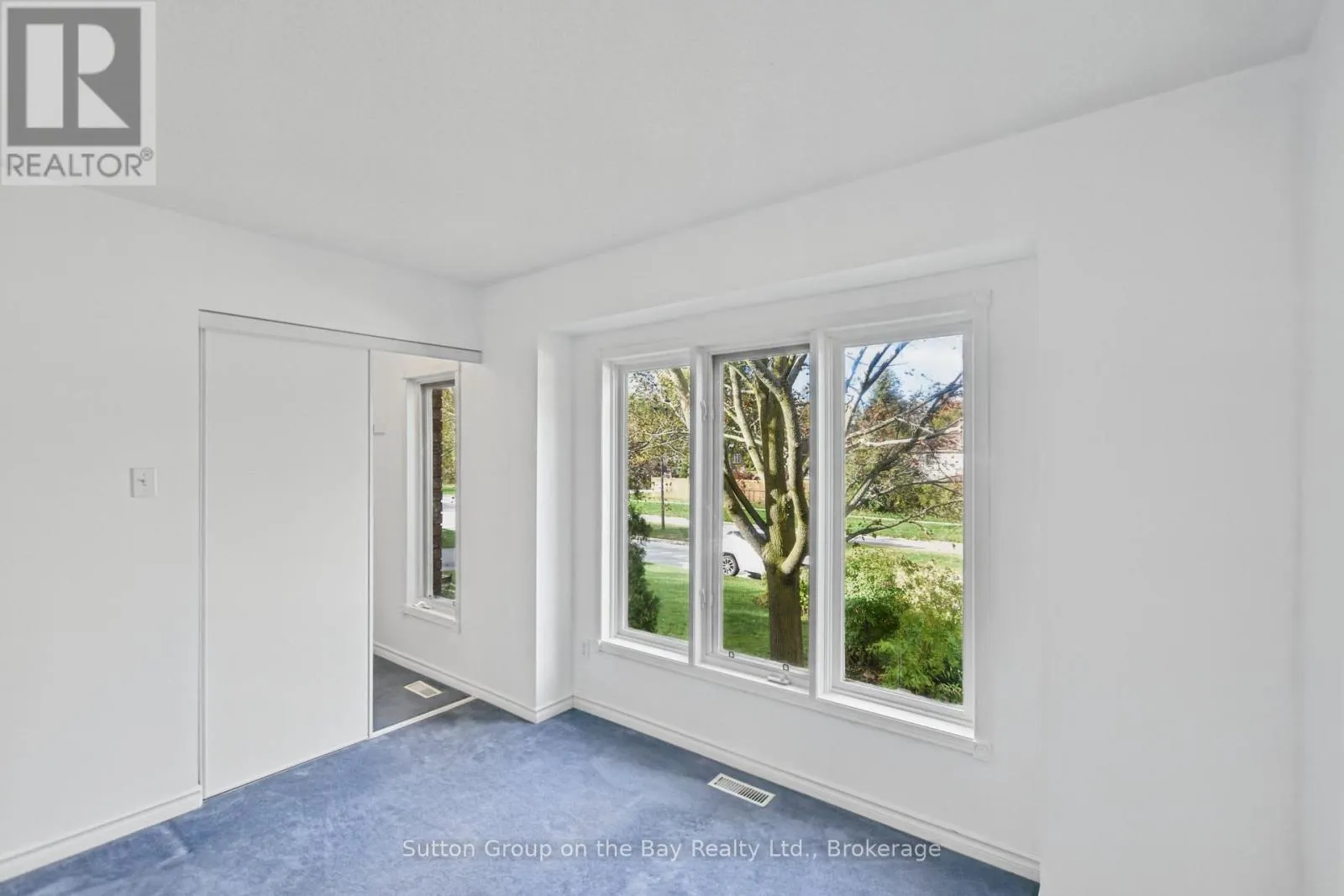 77 FERNBROOK DRIVE
