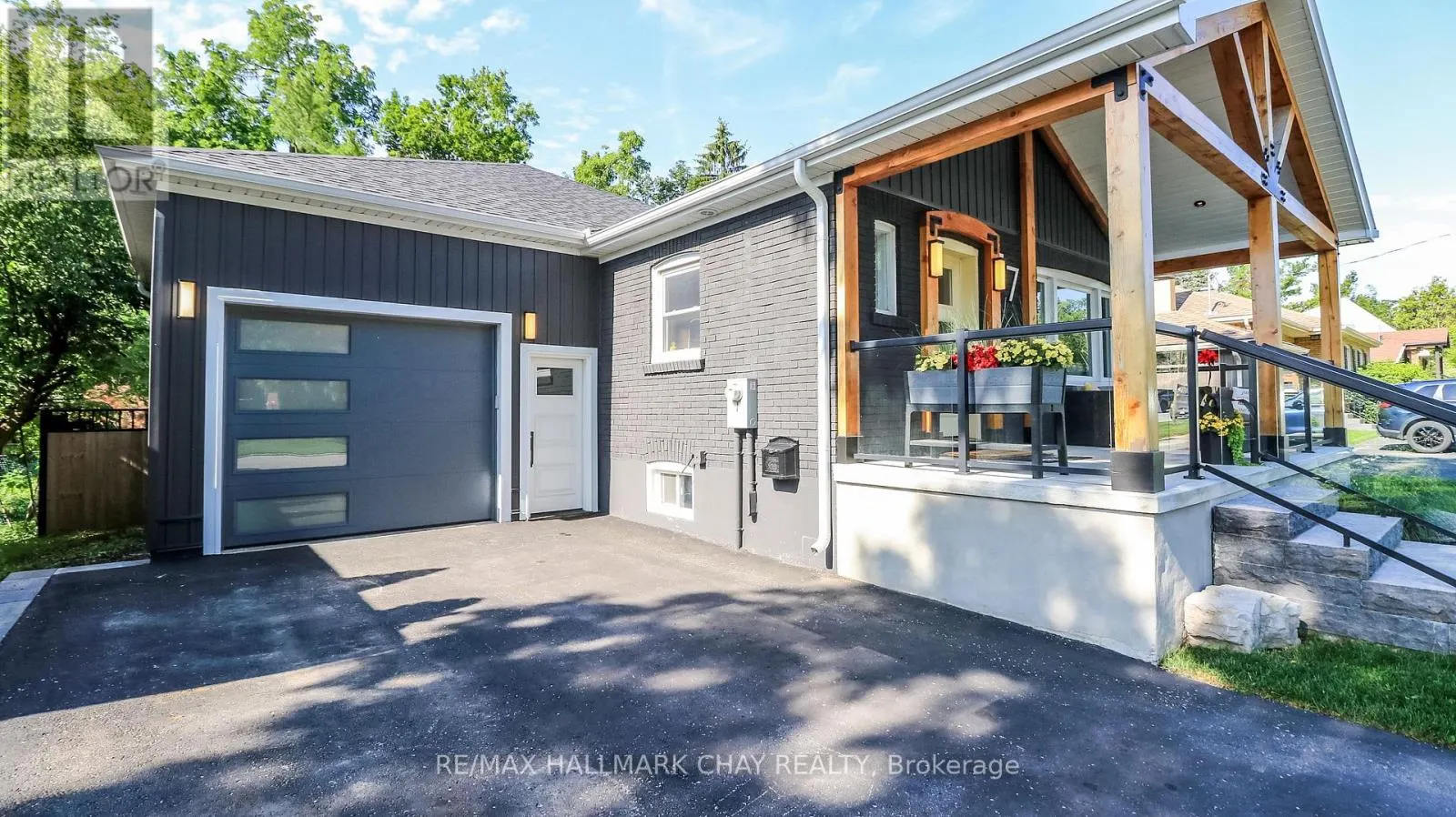 17 BOWMAN AVENUE