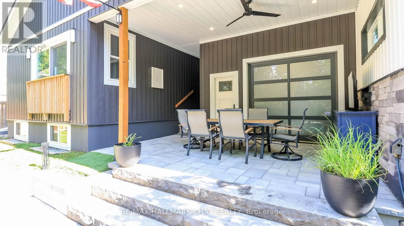 17 BOWMAN AVENUE
