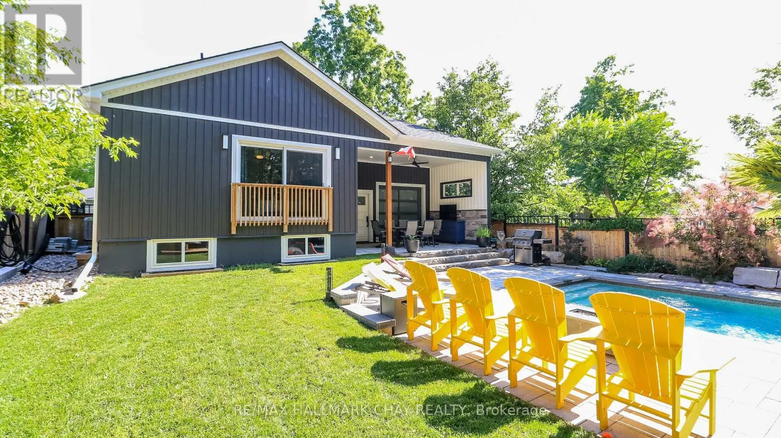 17 BOWMAN AVENUE