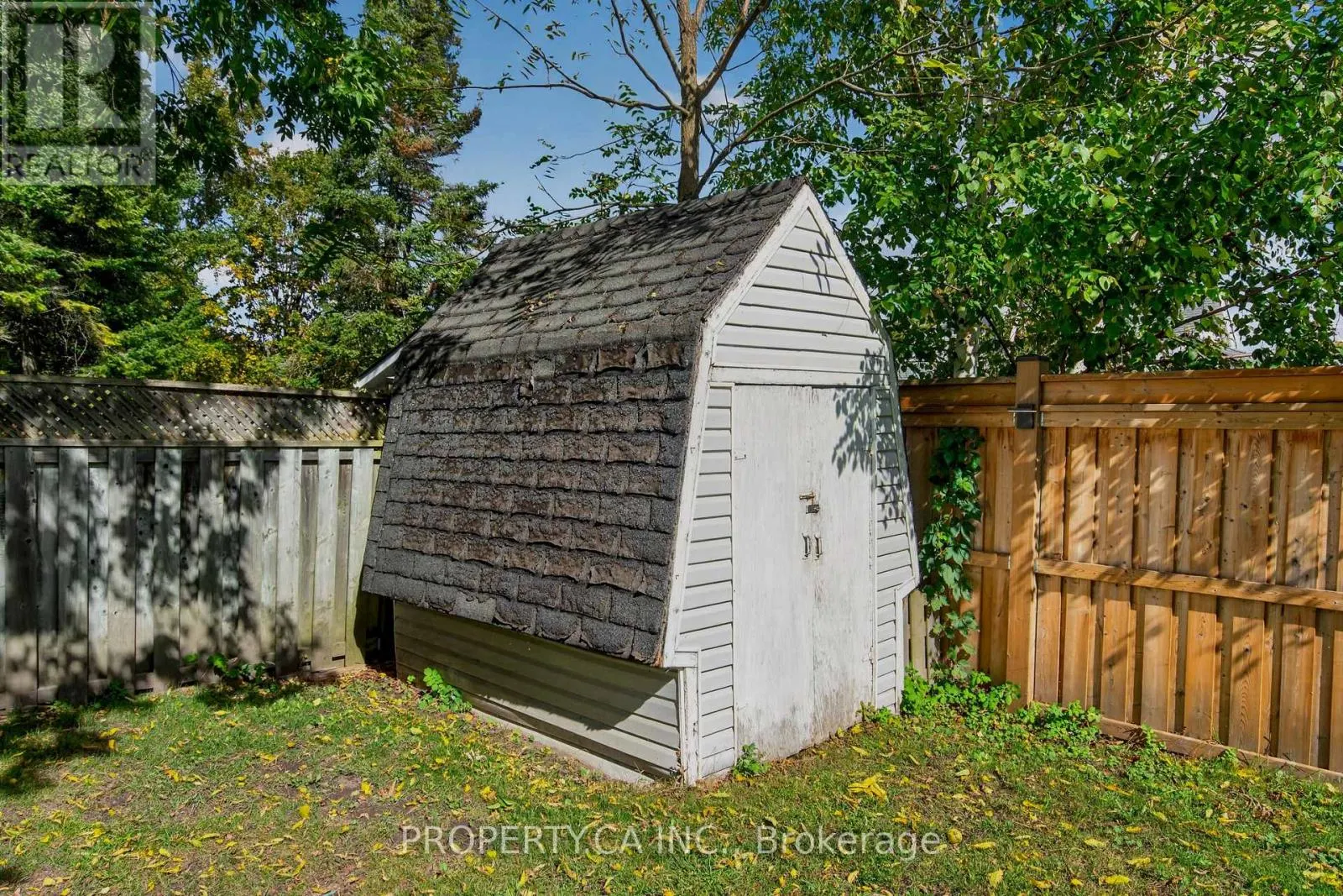646 VICTORIA STREET