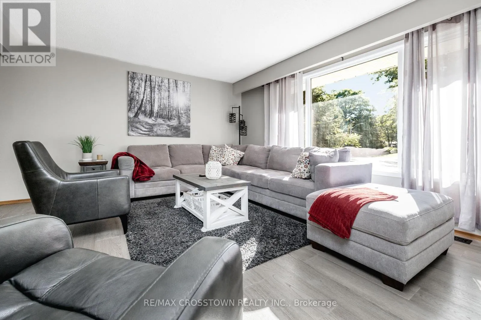 87 BAYWOOD WAY