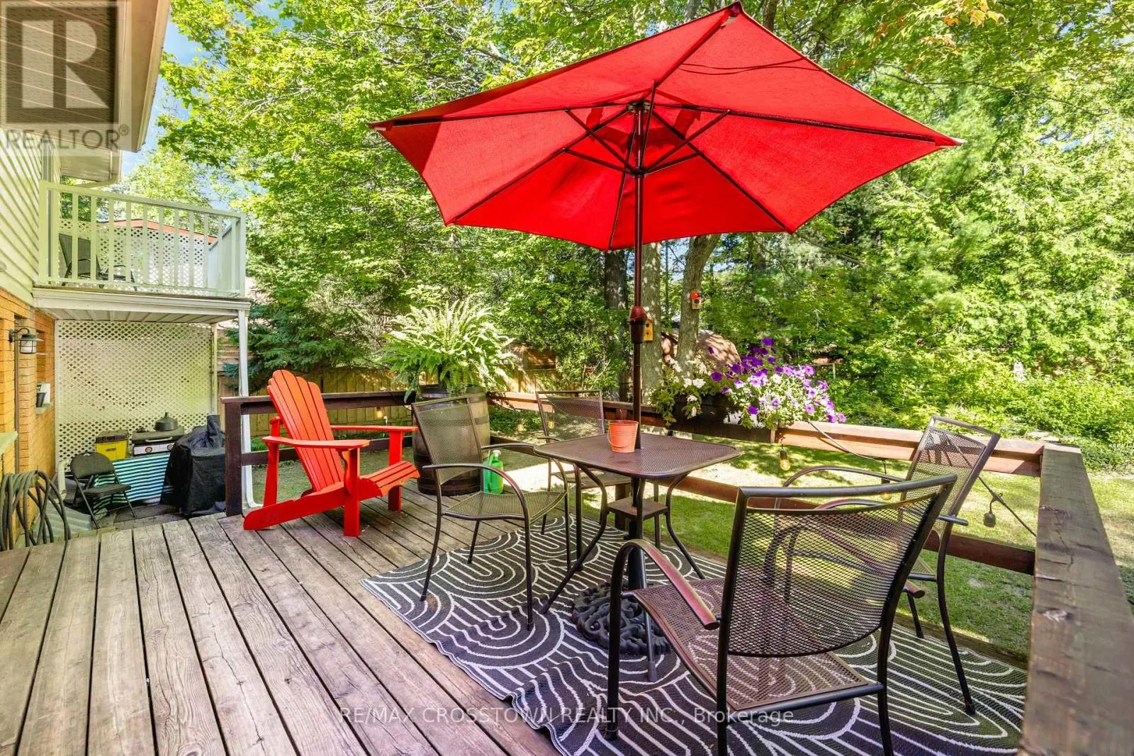 87 BAYWOOD WAY