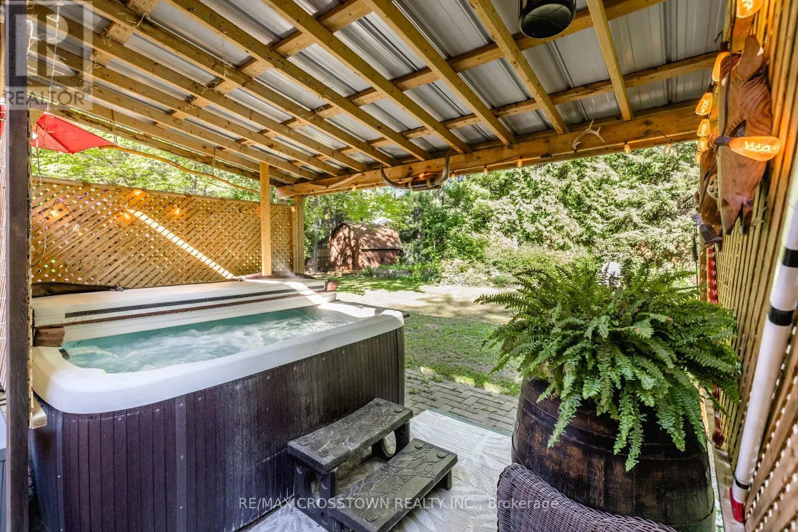 87 BAYWOOD WAY