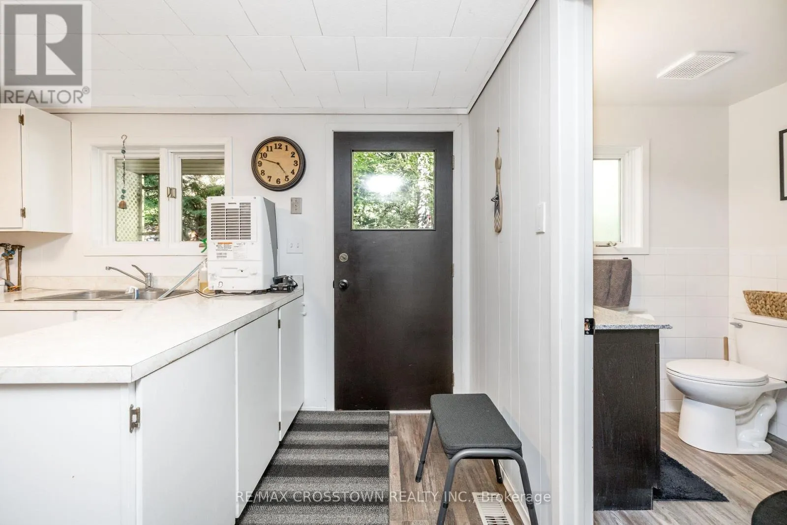 87 BAYWOOD WAY