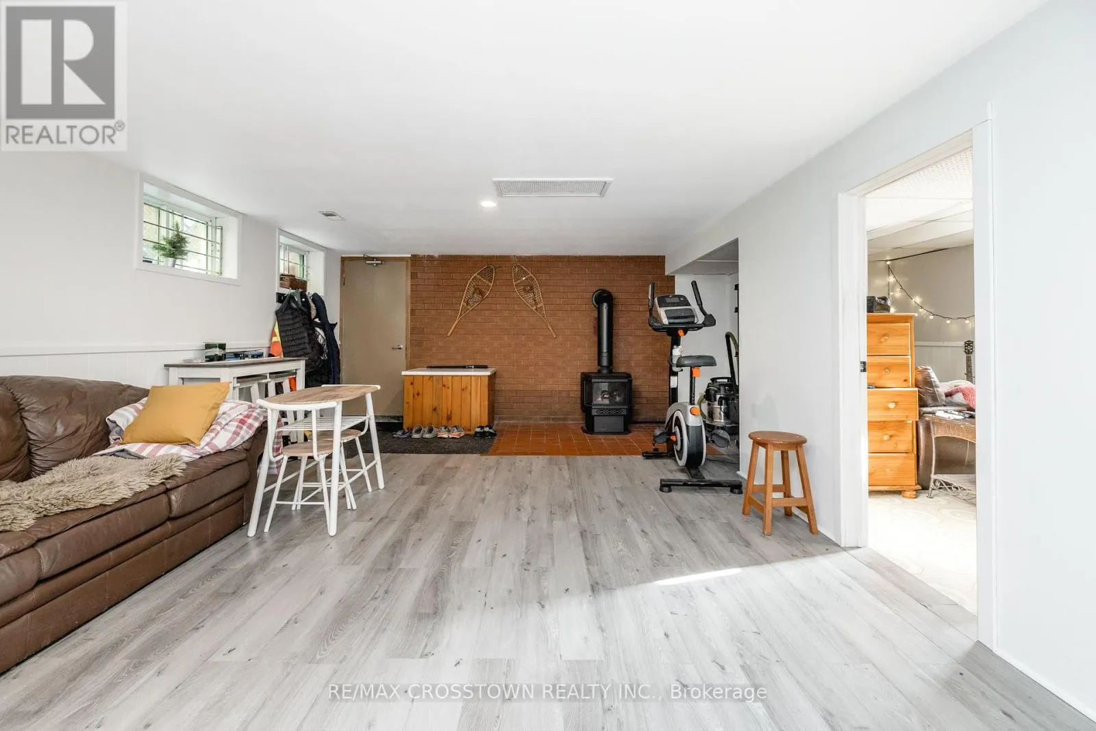 87 BAYWOOD WAY