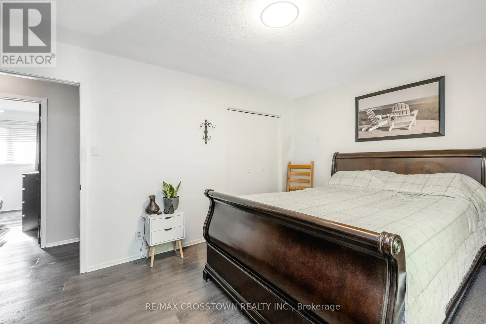 87 BAYWOOD WAY