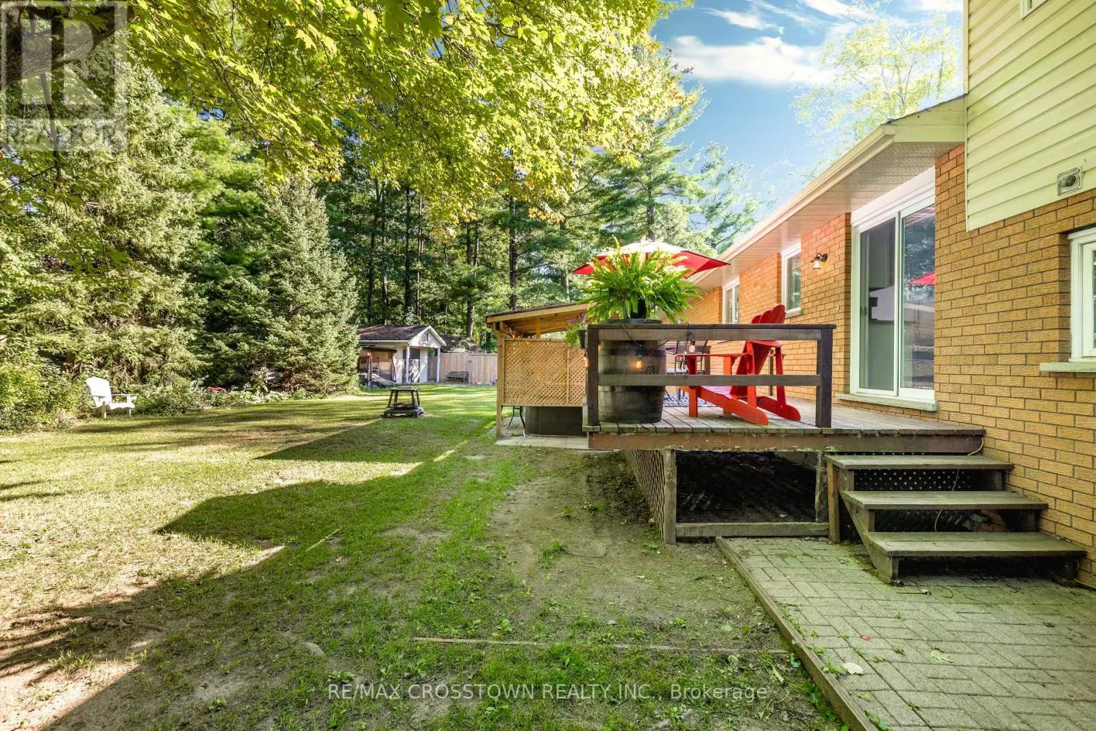 87 BAYWOOD WAY