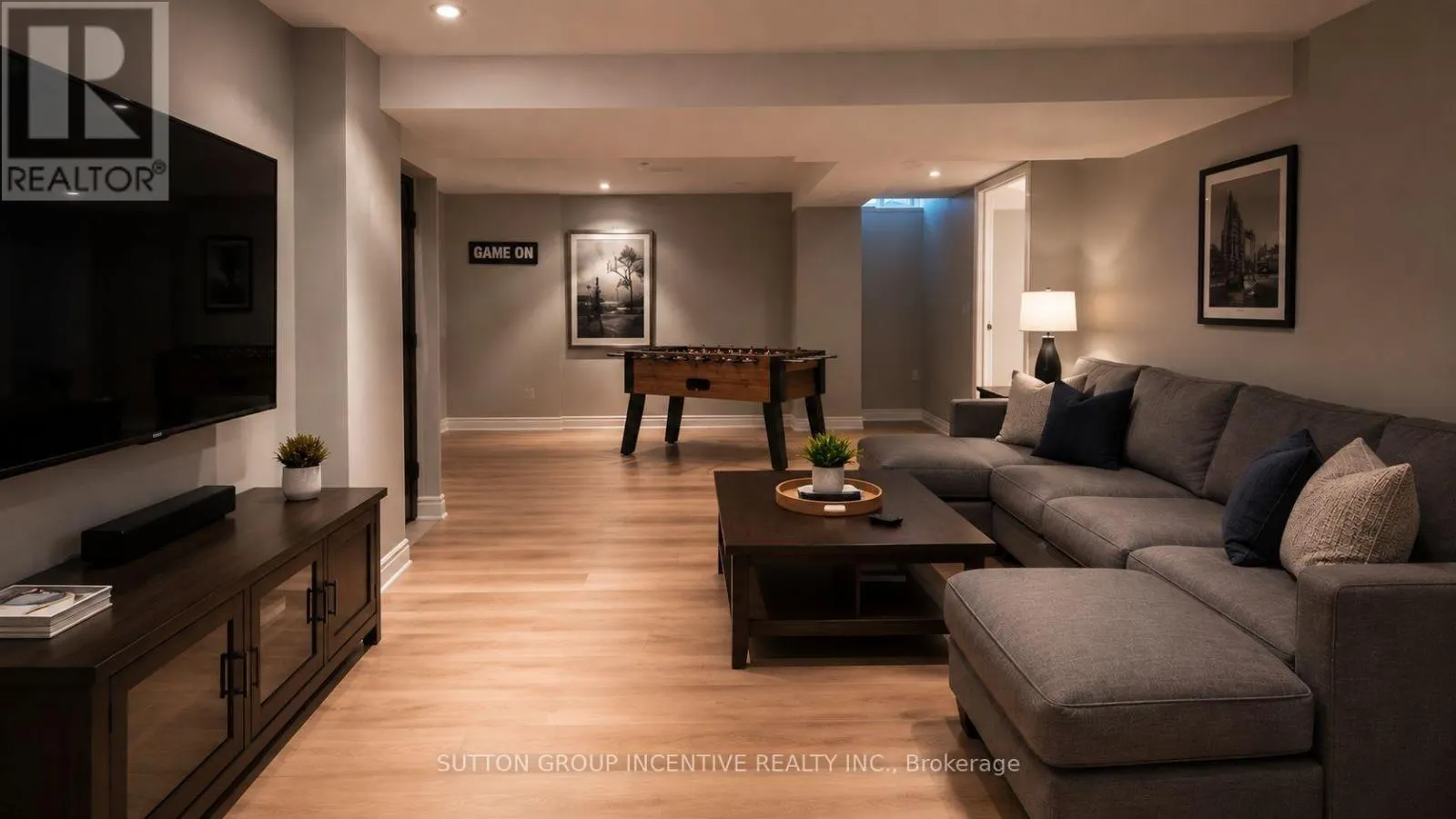 48 RIVERWALK PLACE