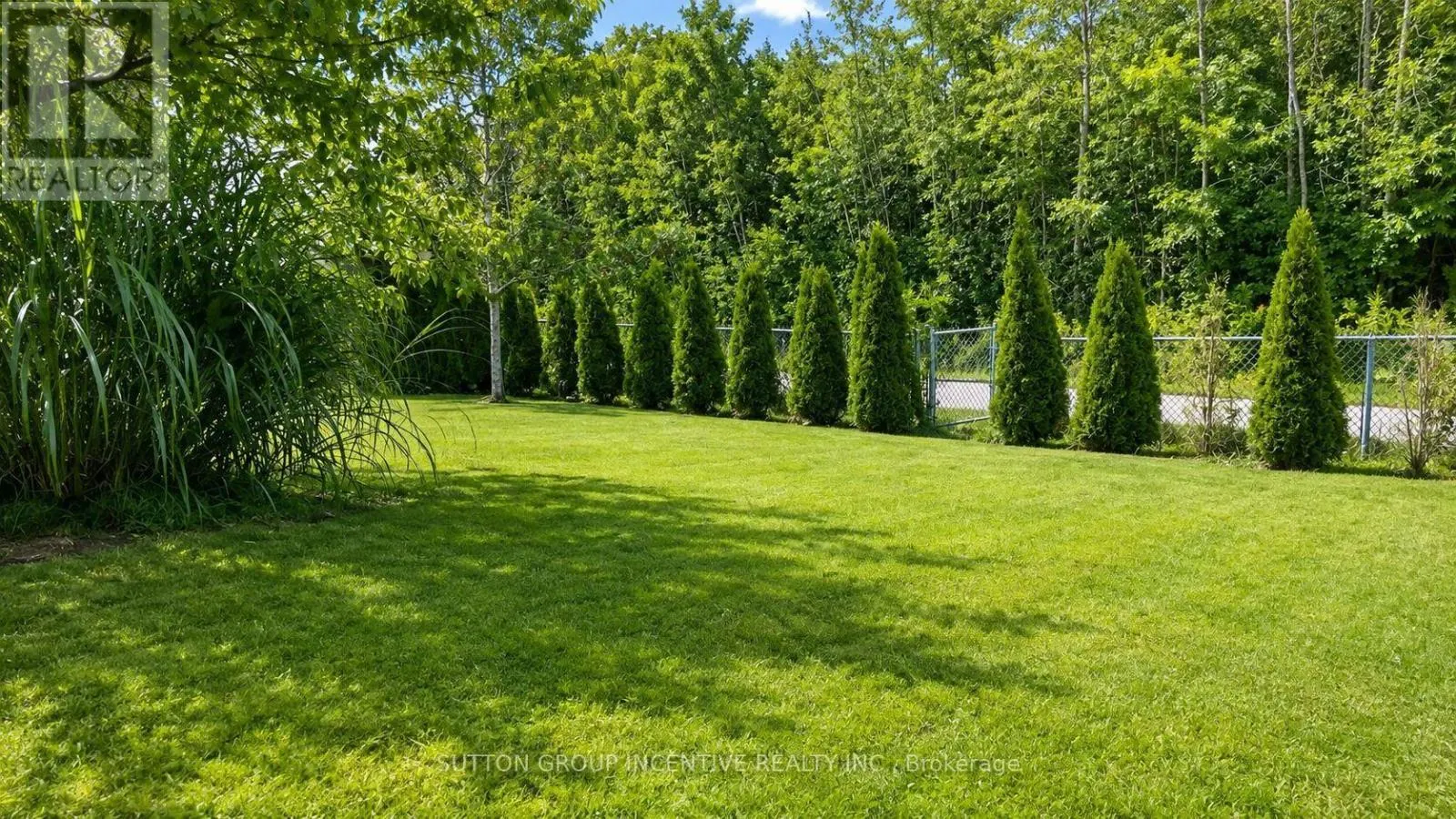 48 RIVERWALK PLACE