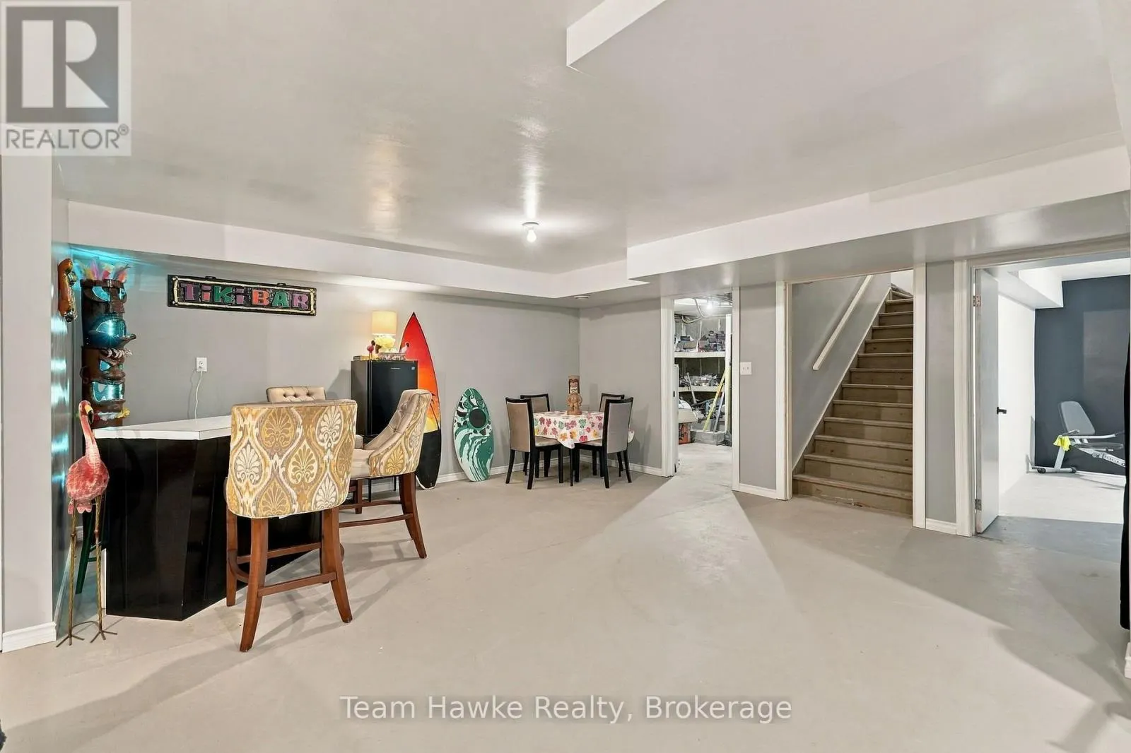 385 LAFONTAINE ROAD W