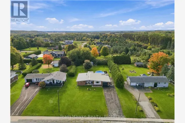 385 LAFONTAINE ROAD W