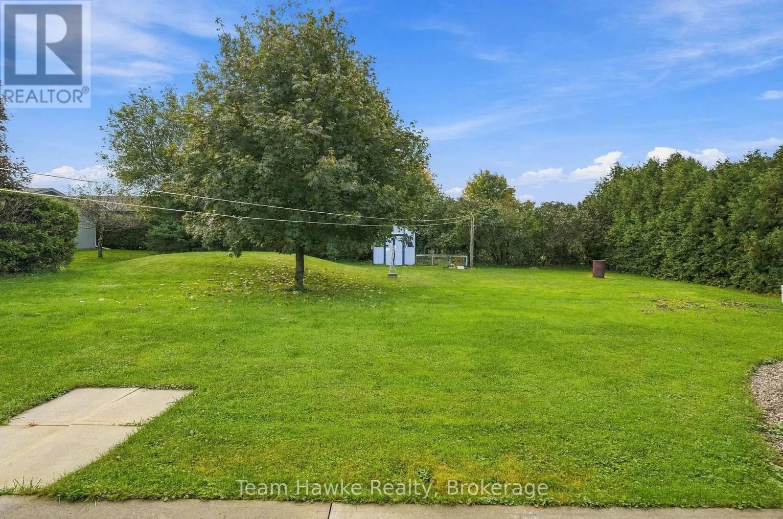 385 LAFONTAINE ROAD W
