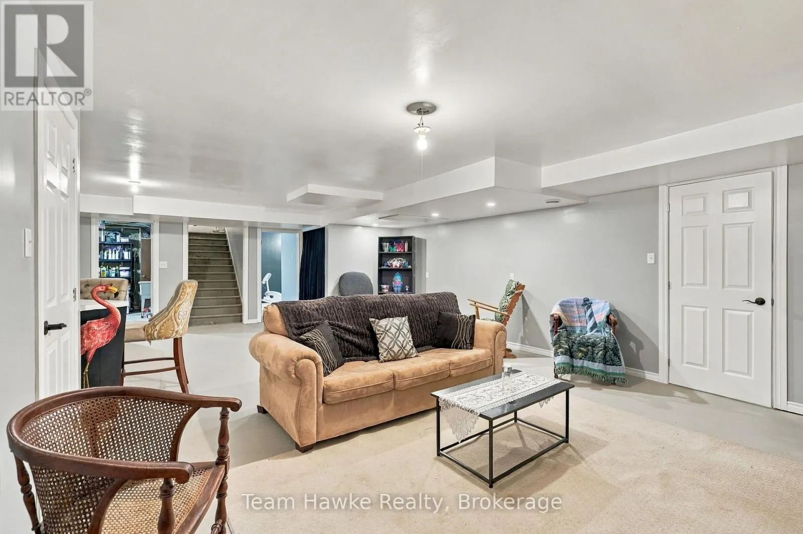 385 LAFONTAINE ROAD W