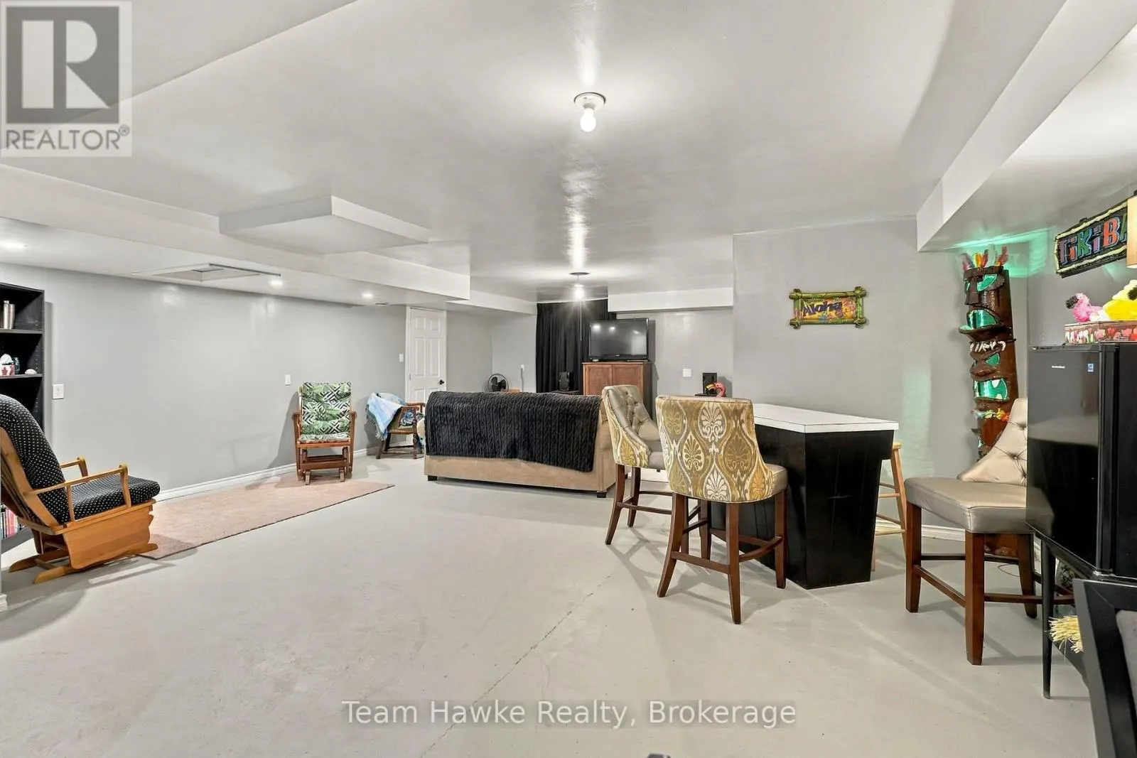 385 LAFONTAINE ROAD W
