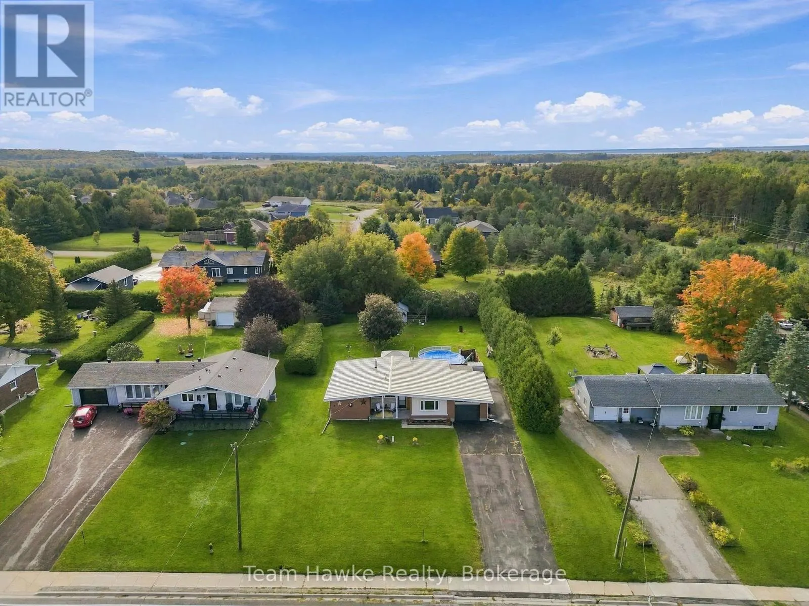 385 LAFONTAINE ROAD W