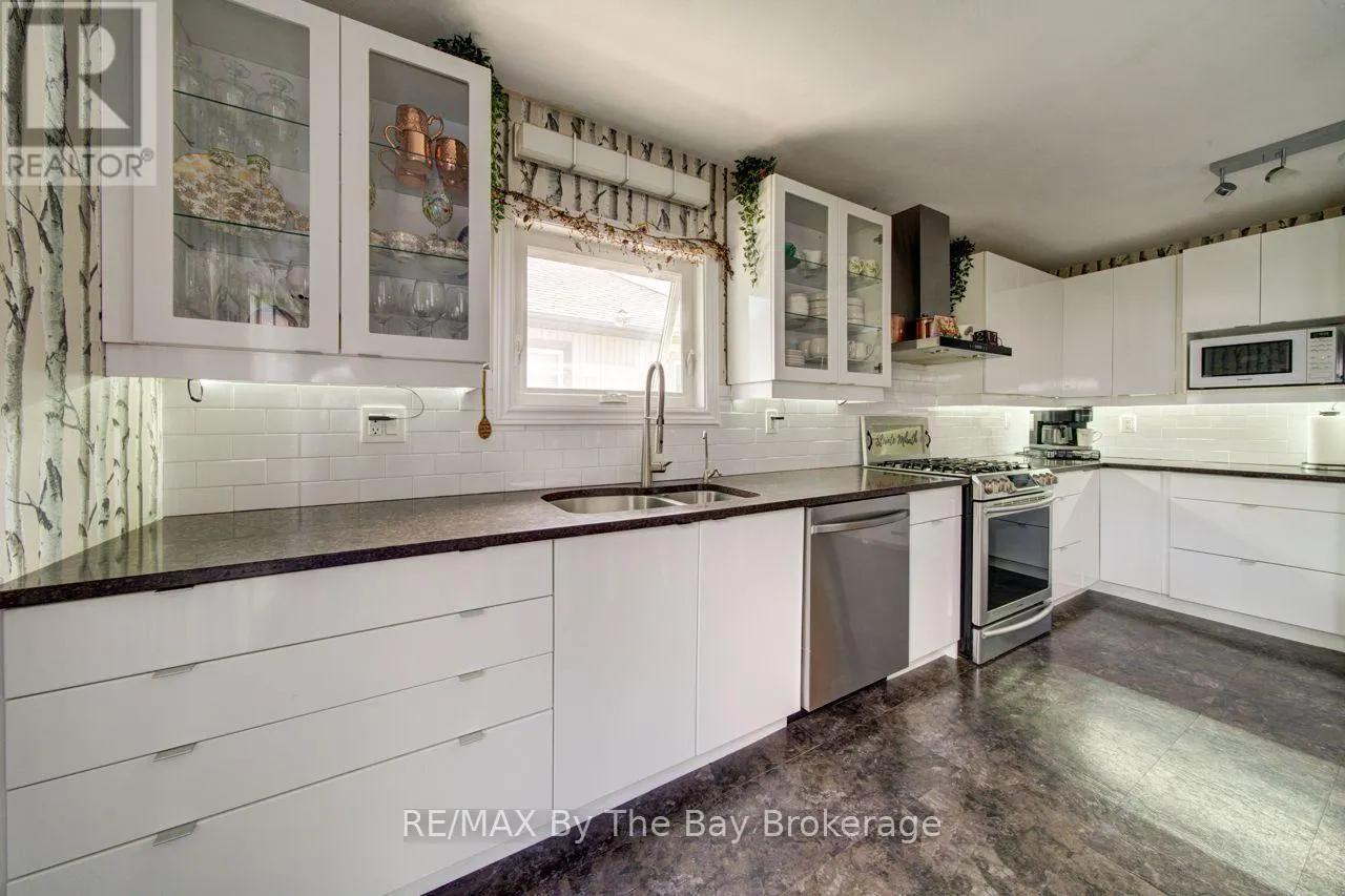9 CRANBERRY HEIGHTS