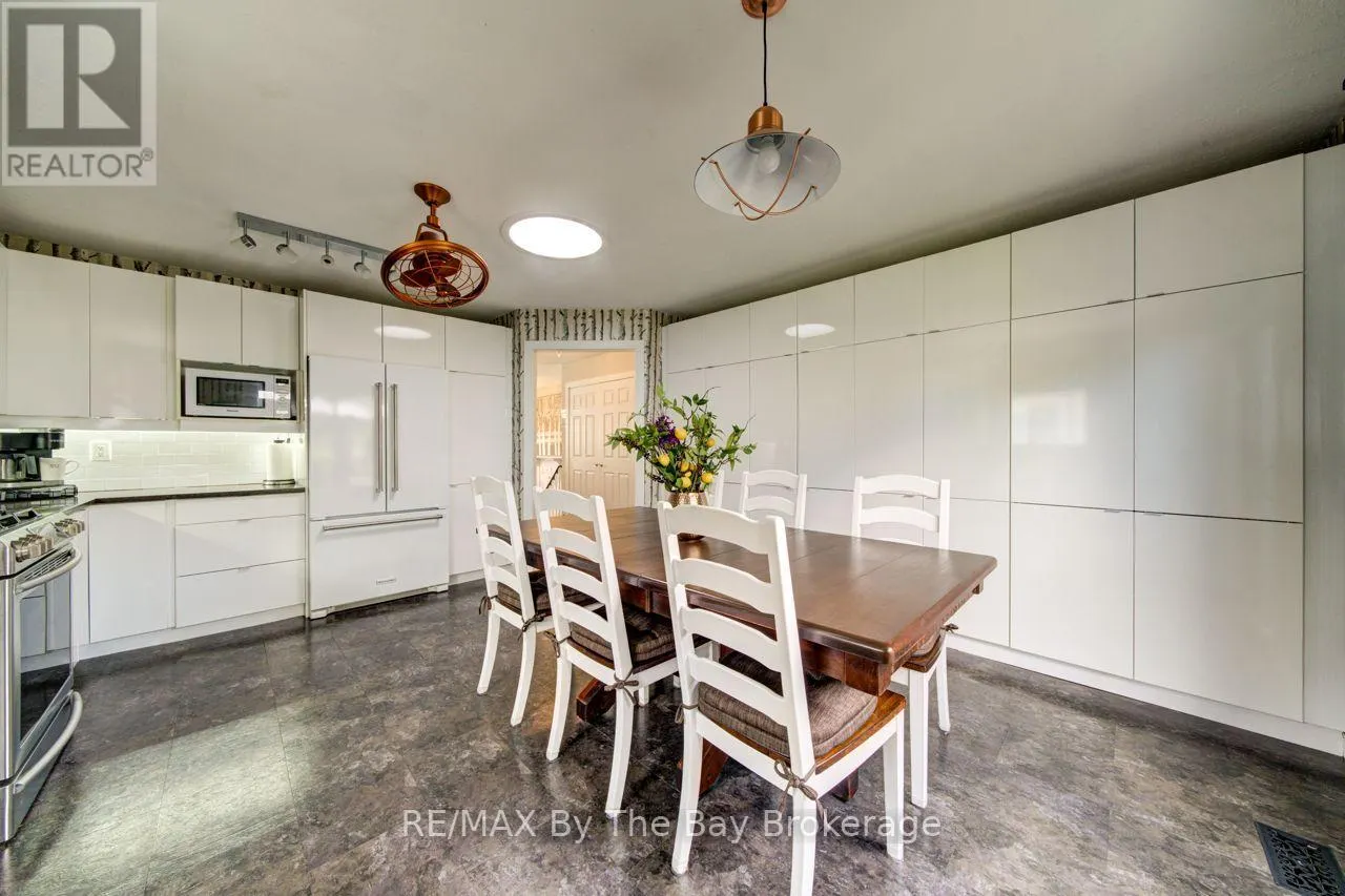 9 CRANBERRY HEIGHTS