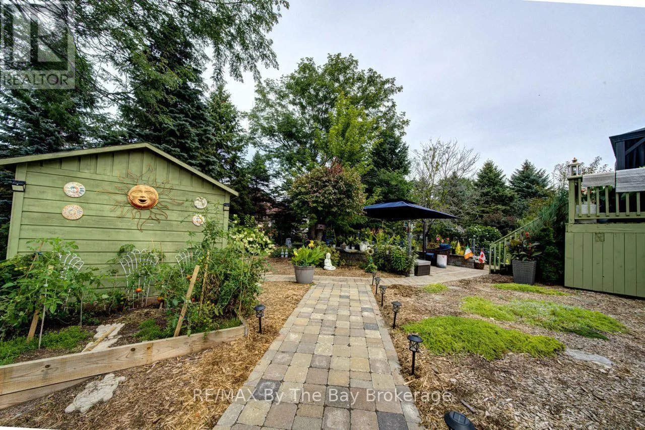 9 CRANBERRY HEIGHTS