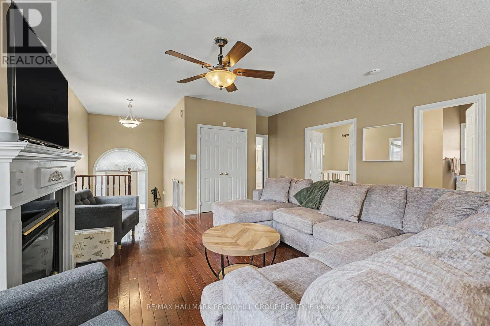 UPPER - 65 JESSICA DRIVE