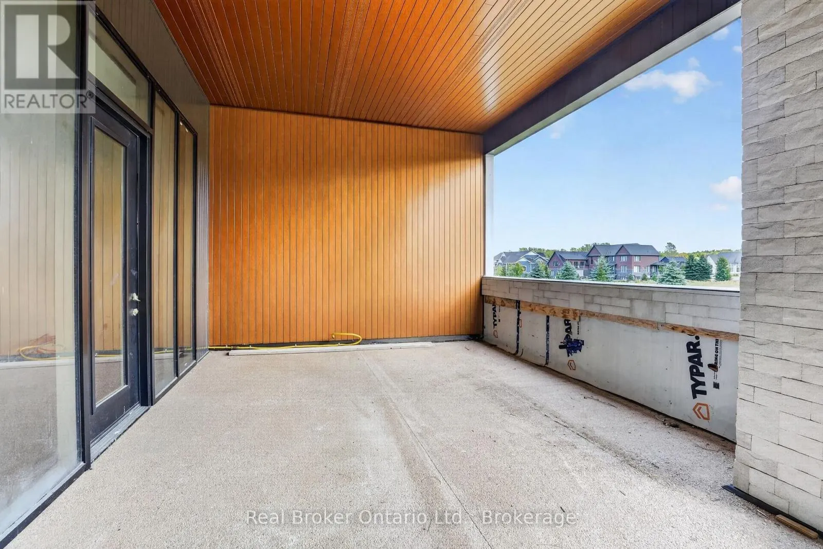 1 MEADOWLARK WAY