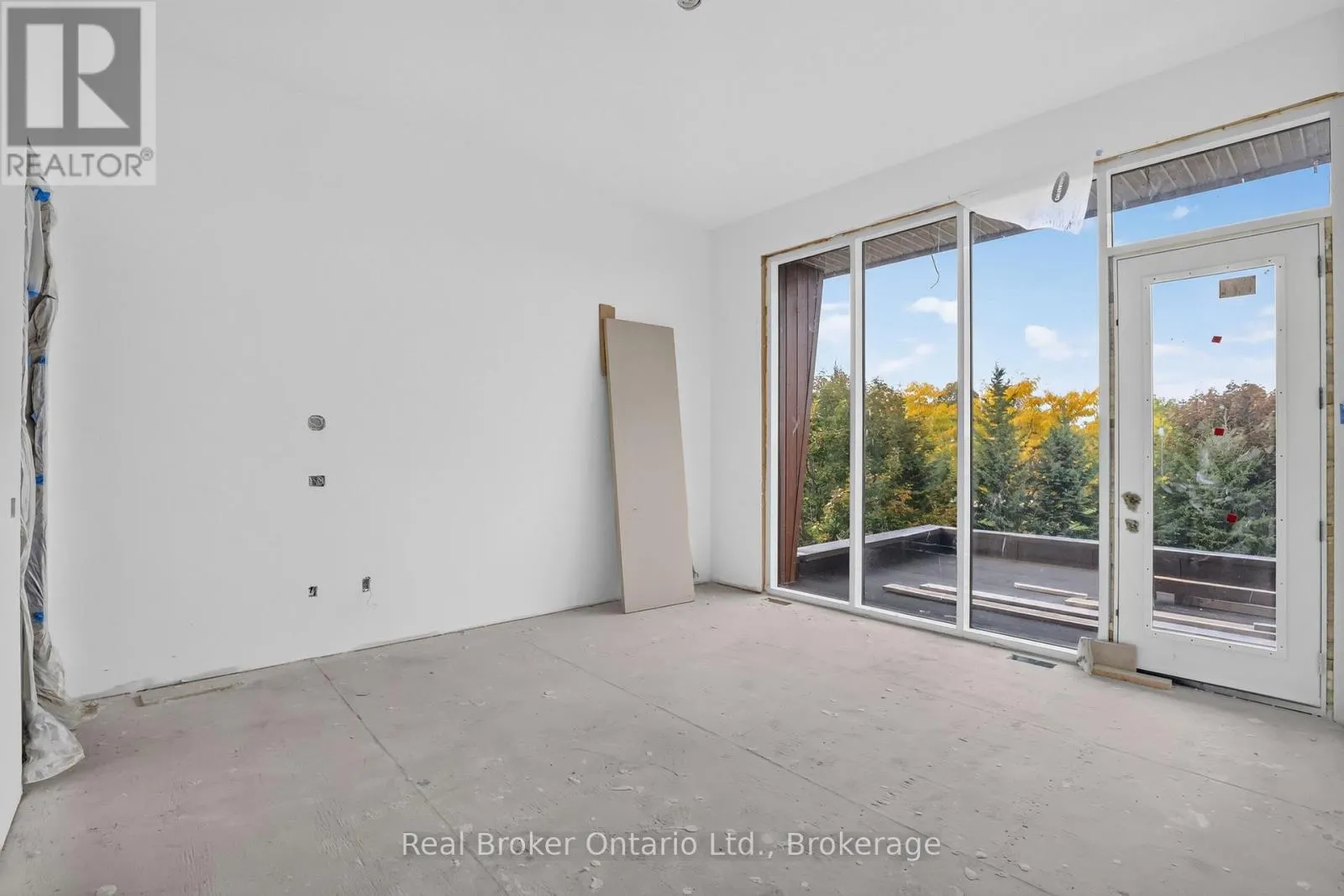 1 MEADOWLARK WAY