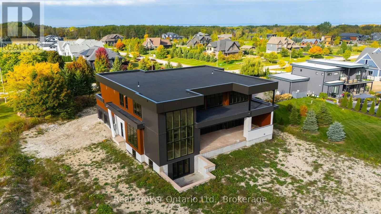 1 MEADOWLARK WAY